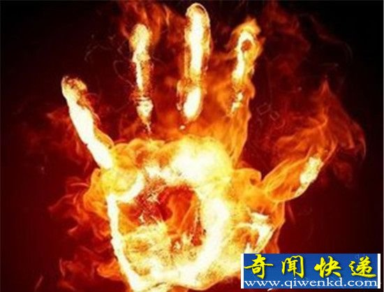 �������Ƹ߷°棺Ӣ���Ͽվ����ϵ�֮��