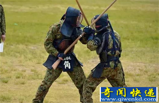 �ձ���ѧƴ�̵��������� ����һ�ߵ�ƴ�̵��Ǿ�������