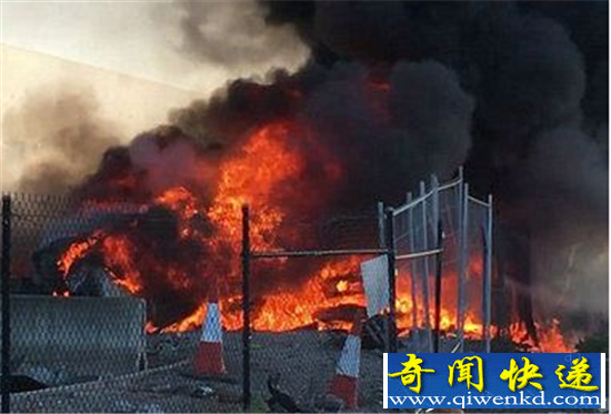 澳飞机撞击商场 大火浓烟吞噬5人性命