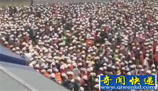 越南三星工厂千人群殴 工人与保安互殴场面让人胆寒