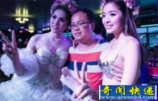 泰国人妖变性过程曝光 原来泰国红灯区这么发达