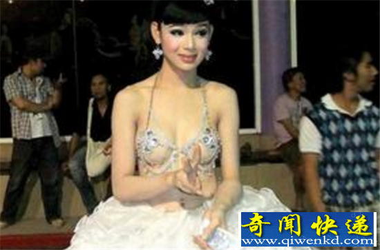 泰国人妖变性过程曝光 原来泰国红灯区这么发达