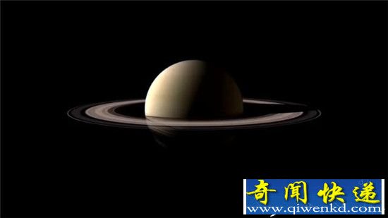 卡西尼探测器将来回穿梭危险的土星环