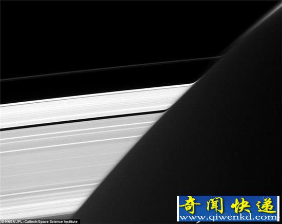 土卫一似与土星环相撞 太空发生事故?