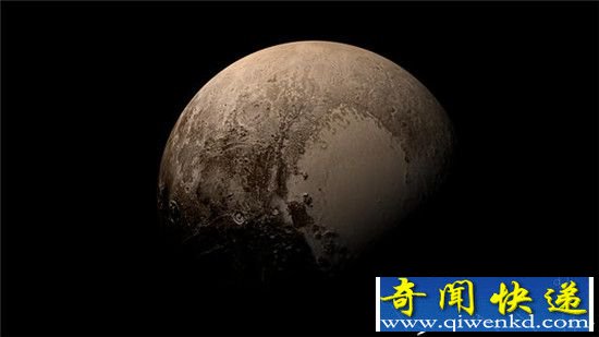 冥王星地形暗示其表层之下有海洋存在