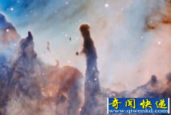 船底座星云美轮美奂 如同毁灭之柱