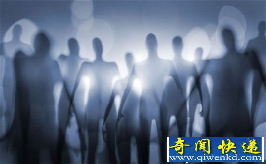 霍金出声警告:和外星人接触有风险