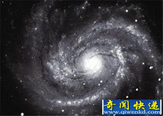 超级黑洞竟诞生于红超星核心?震惊世界