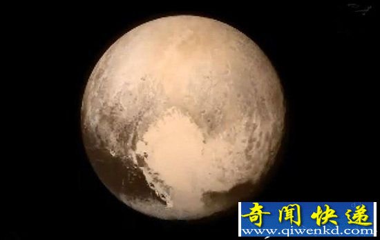 新视野发现冥王星是冰球 3500米高冰山脉的存在