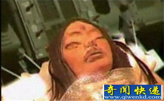 月球发现神秘三眼女尸曝光 就在51区?