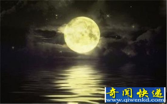 月球背面惊现远古外星人 地球曾多次遭外星人攻击?