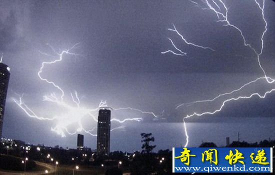 NASA测绘仪最新情况:德州上空出现无数闪电