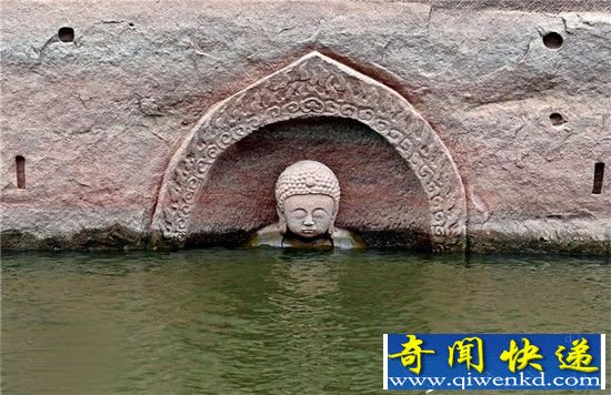 水库水位降低 水面惊现“佛头”!