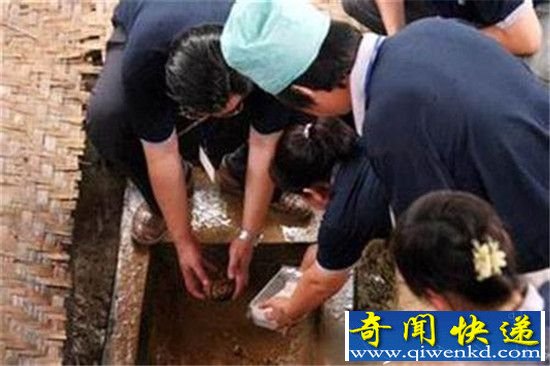 4000年古墓挖出鲜活女尸 睁眼微笑被震惊了!