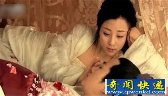 ���������������ɫ ������Ĺ�ھ���3000����