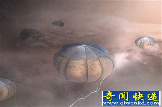 大气藏神秘未知生物 飞行员离奇死亡