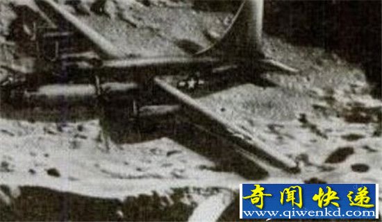 二战失踪飞机离奇现身月球 或遭外星人绑架?