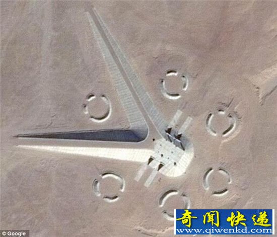 埃及沙漠惊现神秘建筑 或为UFO秘密基地