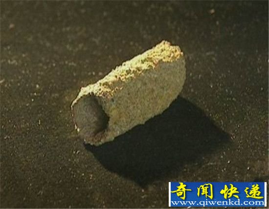 远古人类竟造出铁管 疑似获得外星人帮助