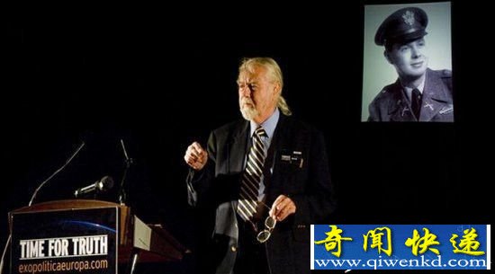 UFO专家遭外星人绑架 受监禁长达6周