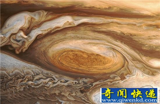 木星存在神秘外星生物 或吃闪电维生