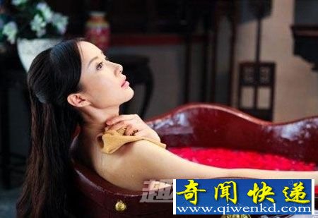 揭秘:中国历史上那些奇特的洗澡方式