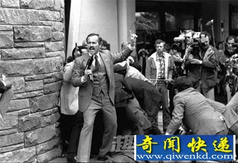 无形的力量:塔罗牌真能预言命运?
