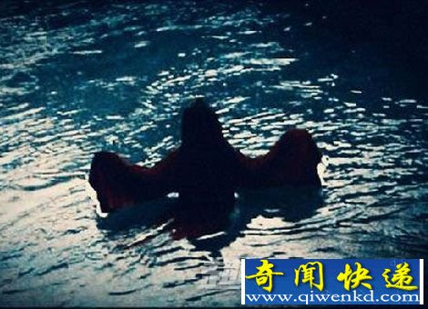 长洲海滩离奇溺水案:小孩被“水鬼”拉脚