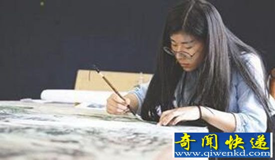 贫困女资助三学生:兼职十余份工作 人美心肠更美