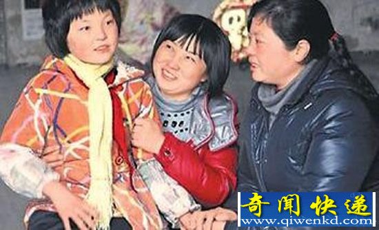 贫困女资助三学生:兼职十余份工作 人美心肠更美