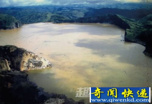 内蒙古恐怖吃人湖