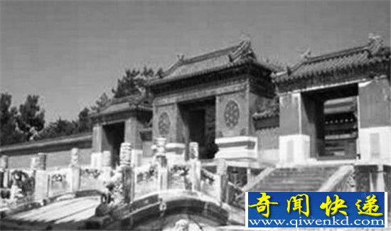 乾隆陵墓现诡异一幕 出现神秘不腐女尸!