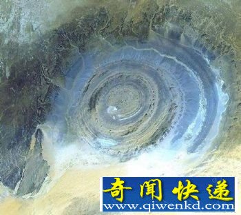 震惊世界的十个神秘之地 德里铁柱经千年侵蚀竟未腐朽