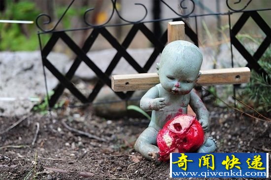 万圣节诡秘之地 1000多个恐怖玩偶居住的惊悚房屋