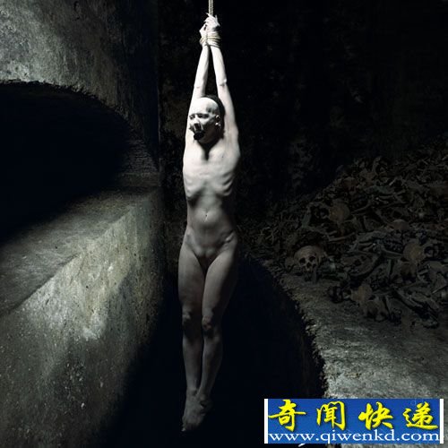 “永恒沉睡”的视觉盛宴 惨白裸体阐述德国神秘哲学