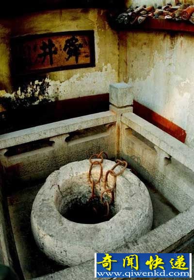 北京“锁龙井”被打开后遇事故 北新桥地铁工程被迫绕行