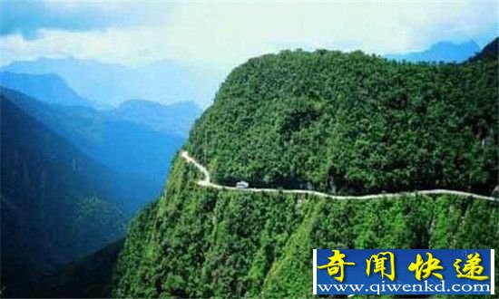 世界8大最危险之地!中国华山长空栈道上榜