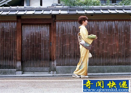 ����˼��:�ձ�Ů�ԵĻ�������