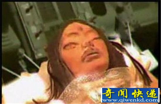 火星曾发生外星人种族战争 三眼女尸一族灭绝!