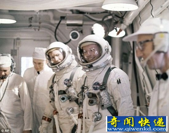 登月第一人阿姆斯特朗临死前居然这样说!