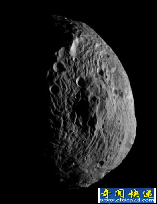 NASA发现灶神星神秘大峡谷 或曾是地球移民地