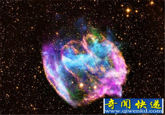 宇宙大爆炸产生钻石恒星 恒星崩坏产生黑洞