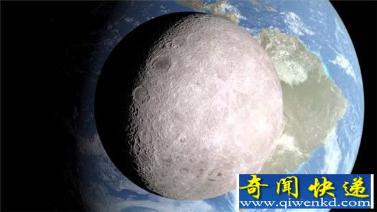 地球饱受巨型行星摧残:生下私生子月球
