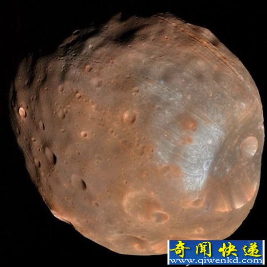 火卫一凹槽结构暗示 曾不断遭受火星引力摧残