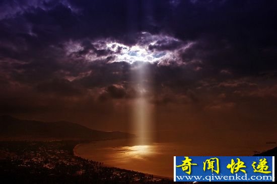 第二个地球:史前人类遭遇外星人 为生存展开旷世大战