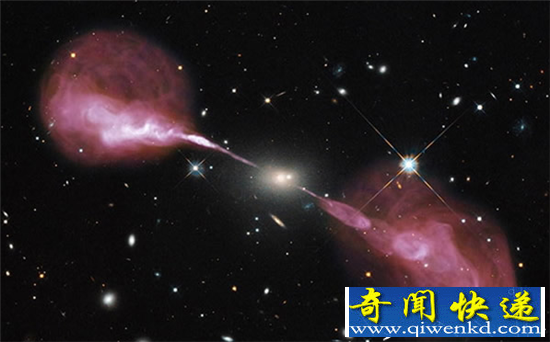 宇宙十大最不可思议天体 射电星系闪瞎双眼