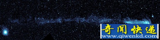 宇宙探索:红巨星如彗星般拖着尾巴扫过宇宙