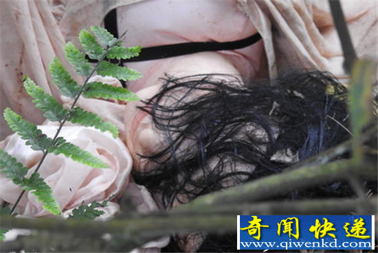 充气娃娃误看女尸 充气娃娃被弃荒野闹出大乌龙