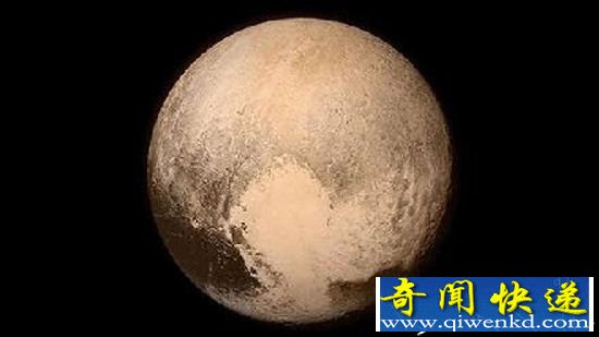 “新视野”号回传冥王星照片 地表竟如此年轻