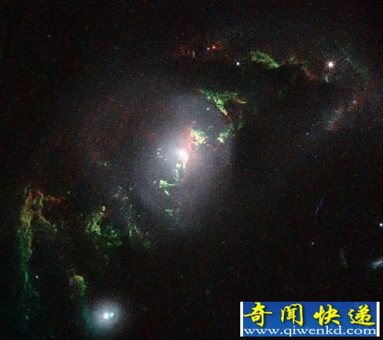 宇宙中诡异绿色幽灵星体 成因竟是超级黑洞辐射爆炸